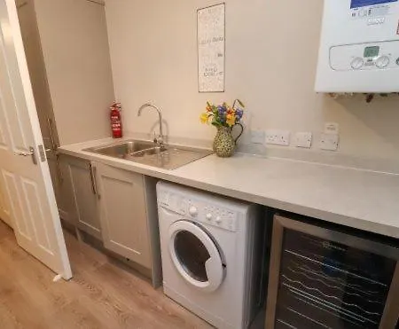 Stylish & Spacious Harbour-view Townhouse With Parking Ferienhaus